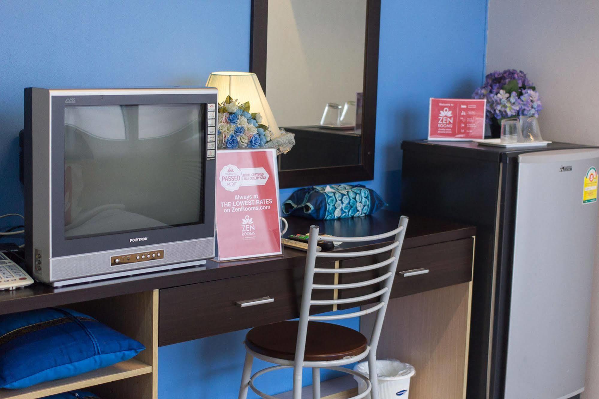 เซ็น รูม ถนนดำรงรักษ์ Hotel กรุงเทพมหานคร ภายนอก รูปภาพ