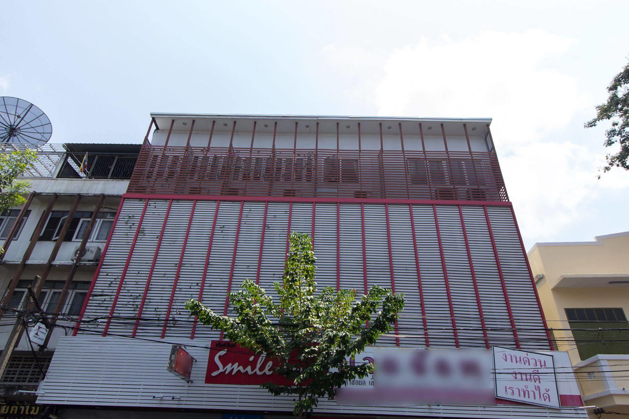 เซ็น รูม ถนนดำรงรักษ์ Hotel กรุงเทพมหานคร ภายนอก รูปภาพ